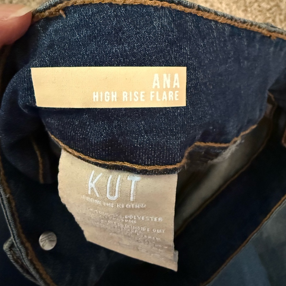Kut from the Kloth Medium Blue Wide Leg Jeans - Picture 11 of 11
